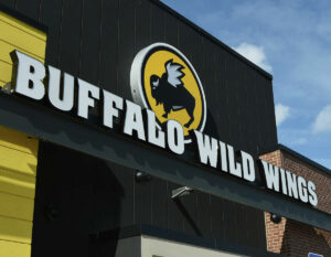 Does Buffalo Wild Wings Serve Alcohol?