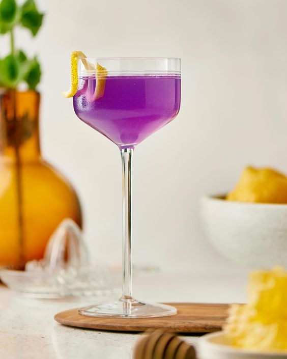 Blue Moon Gin Cocktail