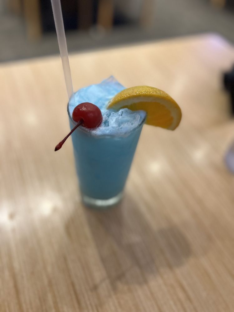 How Much Alcohol Does Buffalo Wild Wings Blue Hawaiian Cocktail Contain?
