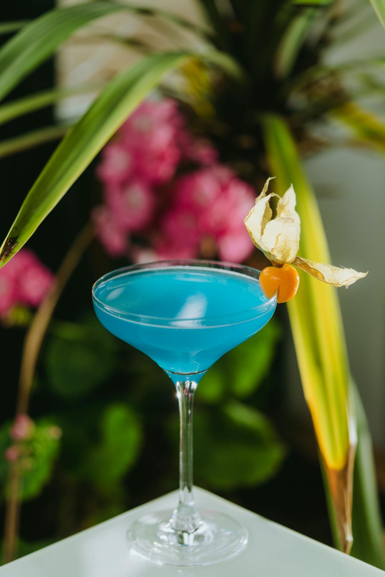 Calories and other nutrition in Blue Moon Gin Cocktail