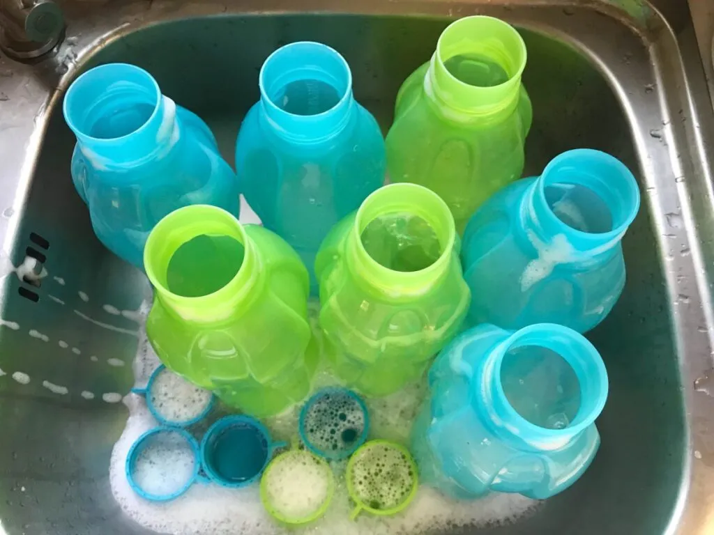 how to get rid of mold in water bottle 