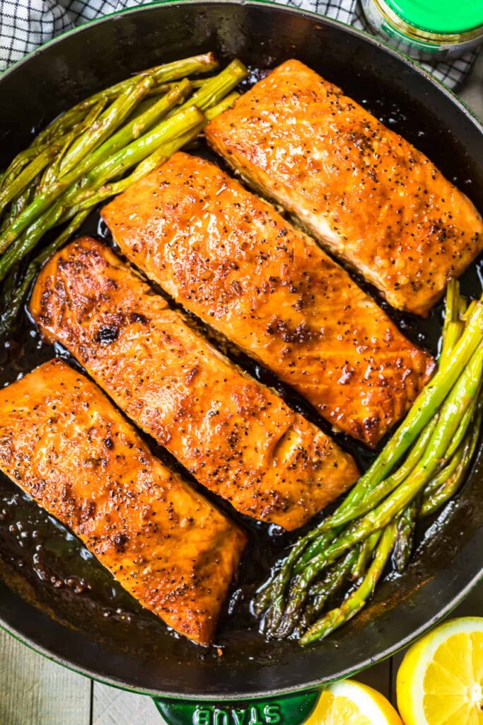 Baked Salmon with Asparagus