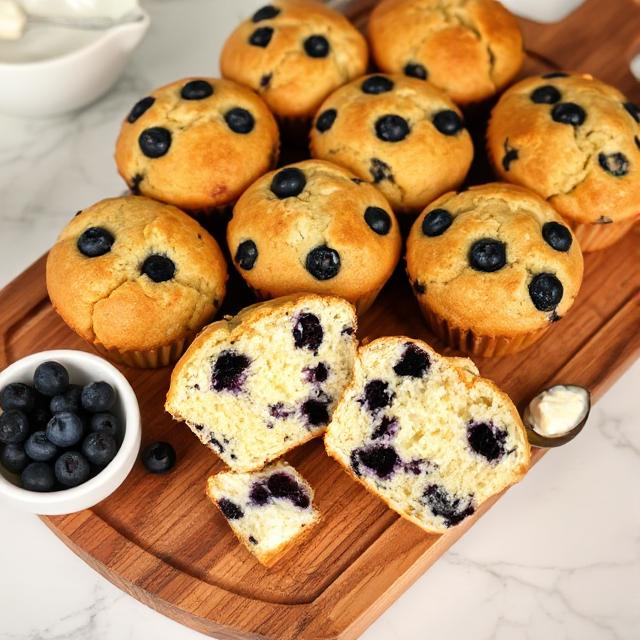 Blueberry Cottage Cheese Muffins